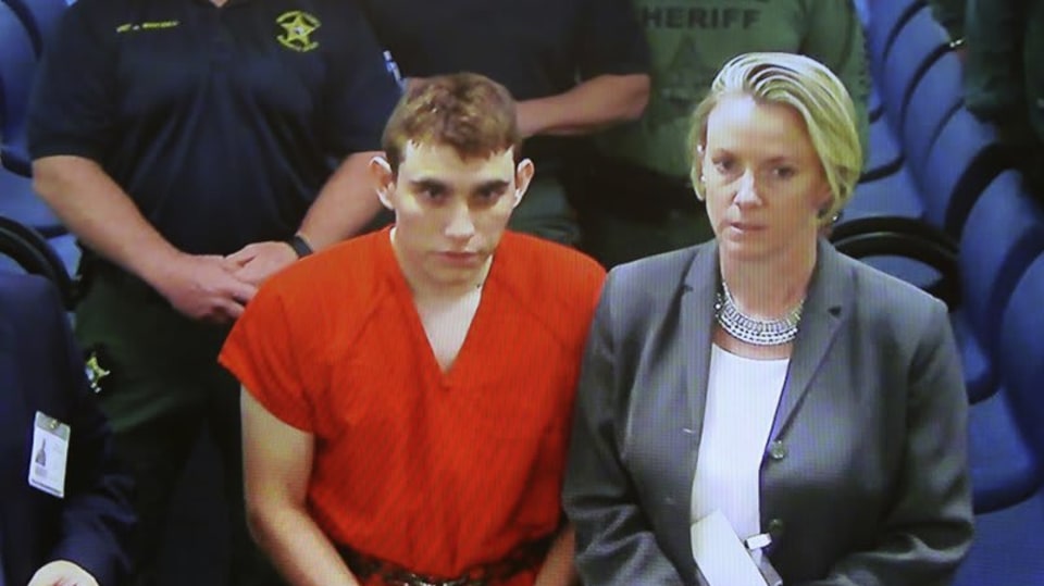 Devatenáctiletý Nikolas Cruz se k masakru na střední škole přiznal